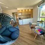 с люлка и гледка в The House с термална зона Apartment Velingrad