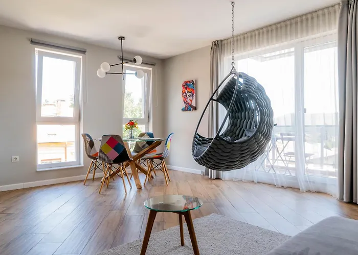 с люлка и гледка в The House с термална зона *