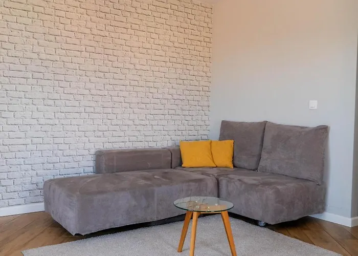 с люлка и гледка в The House с термална зона *