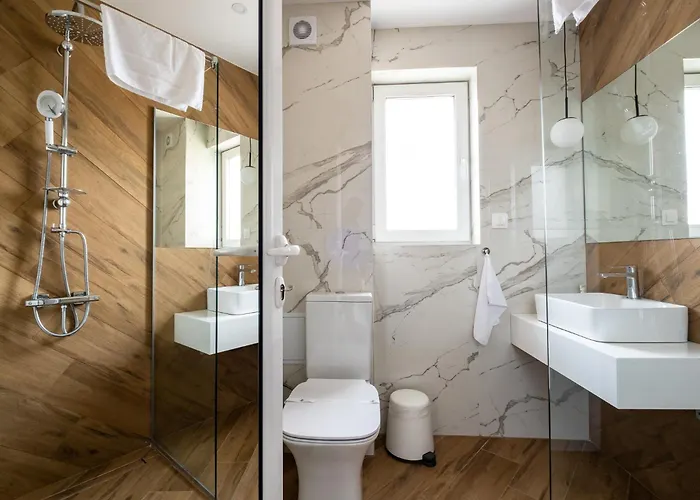 с люлка и гледка в The House с термална зона Apartment